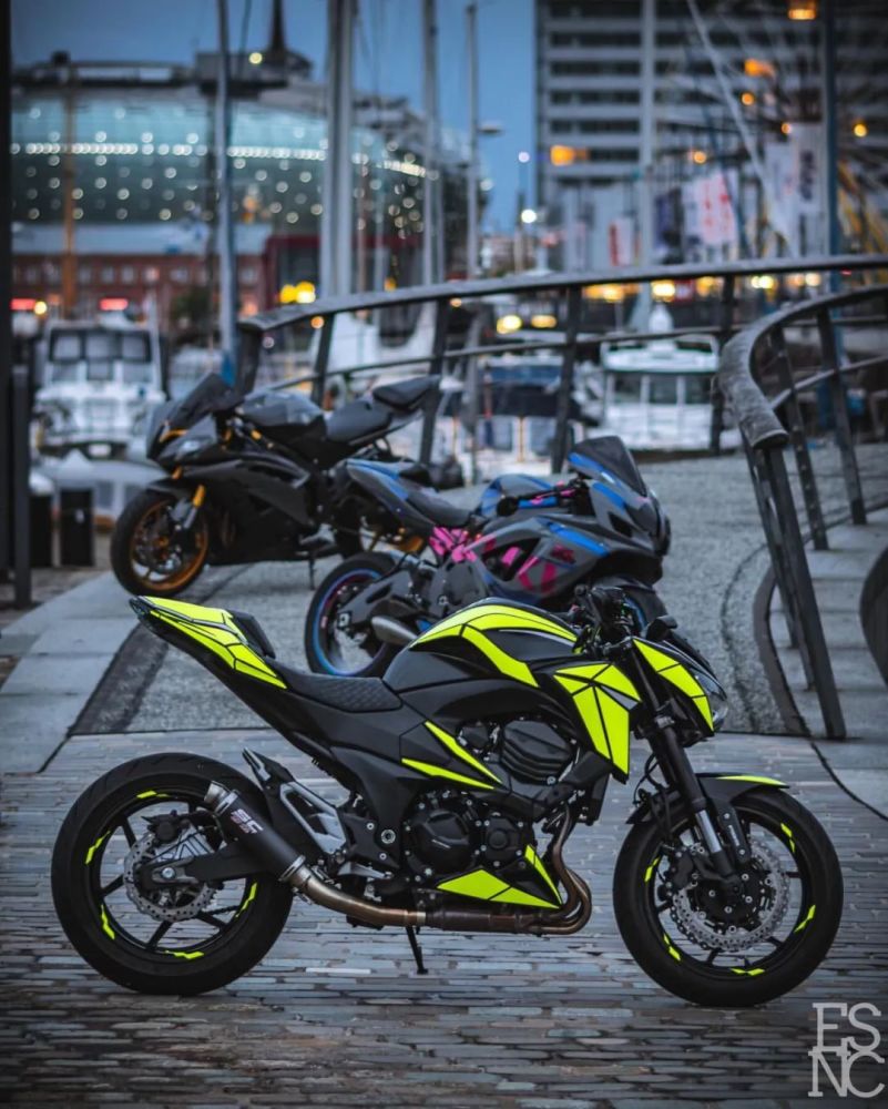 暗影武士来袭川崎经典z800帅气改装展示