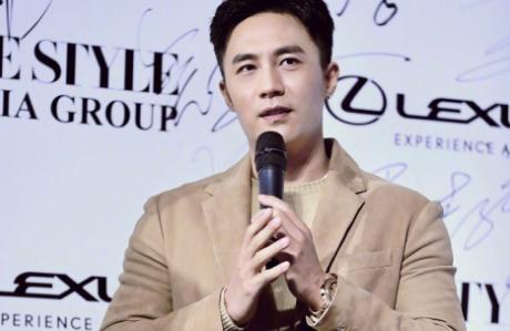 八佰|刚看完《八佰》，被杜淳的塑料普通话全程吸引，演技太好！