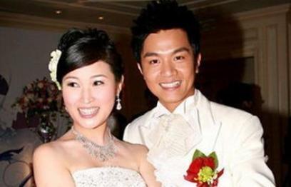 胡诺言|幸福！TVB金牌绿叶与妻子相爱多年依旧恩爱，被封为爱妻号