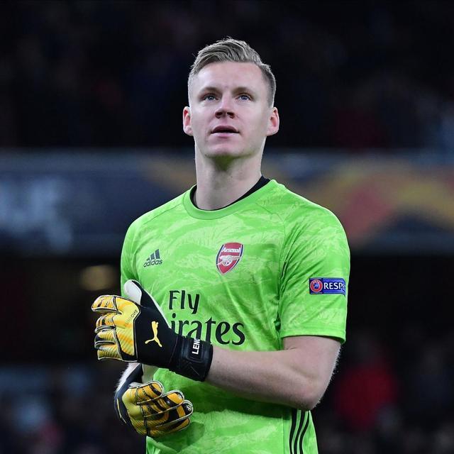 幸福的烦恼阿森纳下赛季的正选门将是莱诺还是马丁内斯