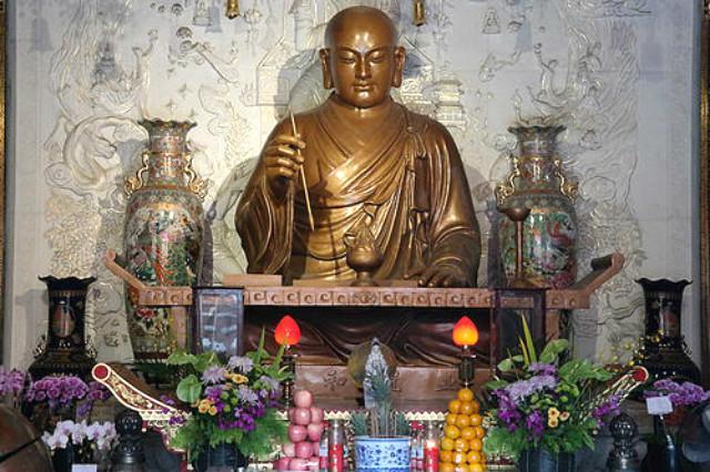 唐僧|唐僧墓被打开，现场令专家不解？出土了国宝级文物