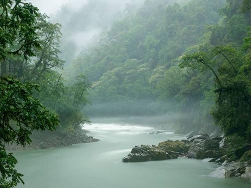 迷人湖|中国2个最神秘的地方，科学家无法解释，至今都是未解之谜
