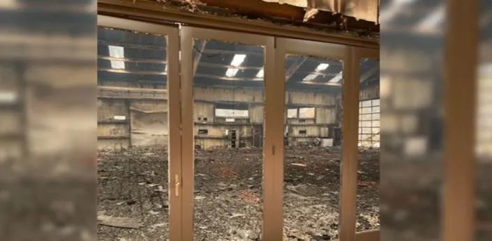 美国_社会|美国大火蔓延十四州，十二万人逃难，劫后景象太惨