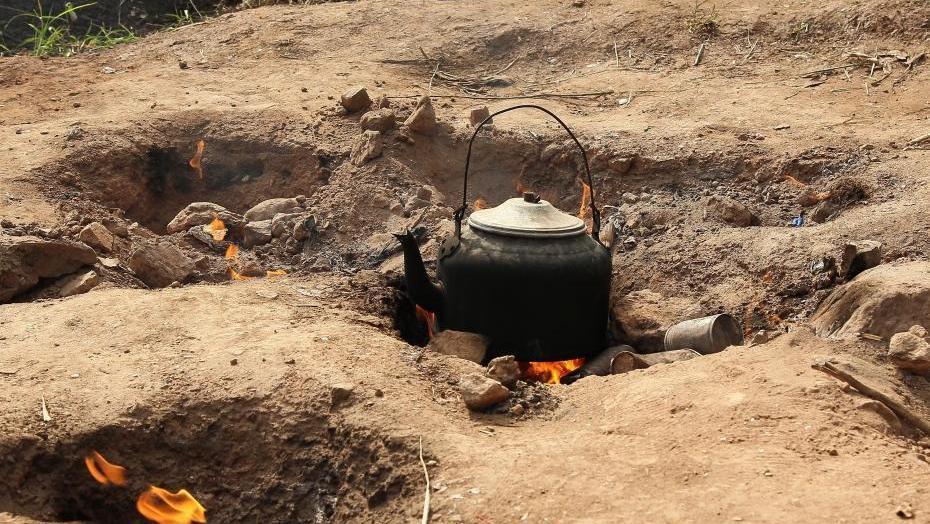 重庆这个"地火村",罕见地火水浇不灭,有大爷用它烧了60年的水