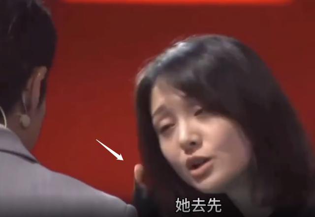 郑爽|郑爽被曝拍综艺要六千万，是撒贝宁十倍，态度恶劣遭业内联手拉黑