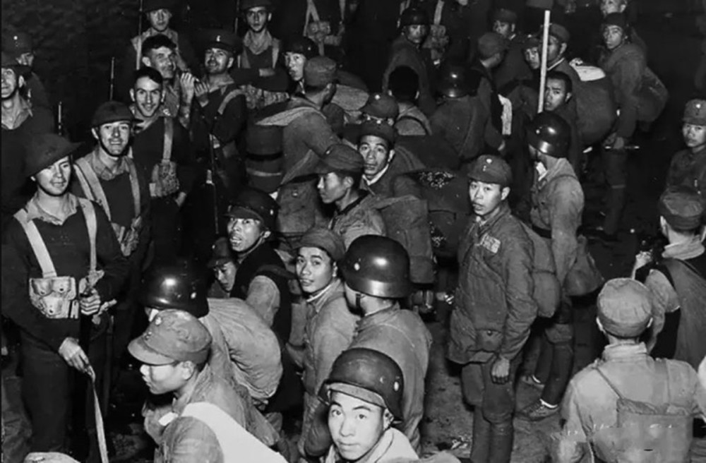 八佰|电影《八佰》背后被忽略的历史：“八佰”壮士遭英国人算计，命运悲壮