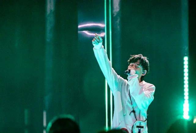 极限挑战|离开《极限挑战》两年之后，严敏交上综艺答卷，超8成网友推荐