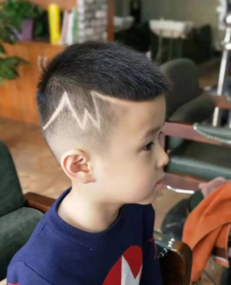 小男孩发型这样剪23款,真帅气