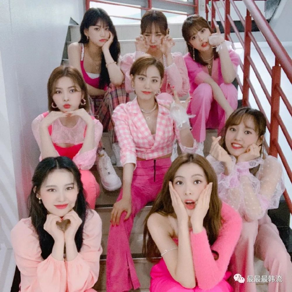 她也受到队内霸凌了