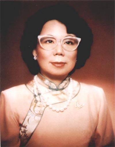 李嘉诚|李嘉诚与“红颜知己”周凯旋，携手相伴几十年，为何迟迟不结婚？