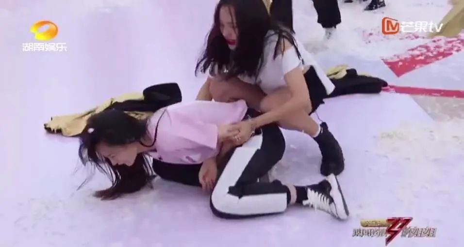 阿朵|终于又火了！“死里复活”的她是姐姐的最佳状态吧