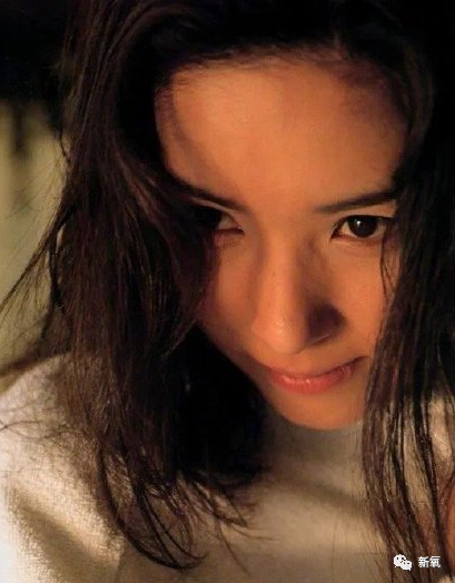 刘亦菲|哈？60岁的她美貌照样吊打刘亦菲？！