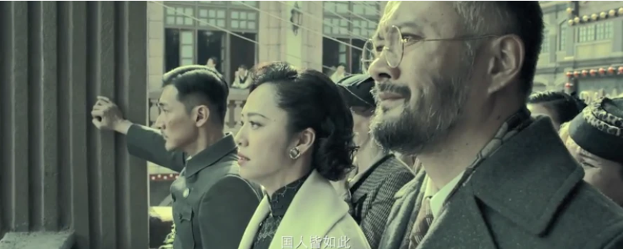 八佰|那次看《八佰》，她用光了我所有的纸巾