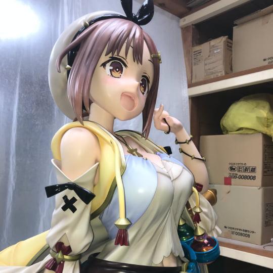 全套价格将近300万日元的莱莎等身手办正式商品化