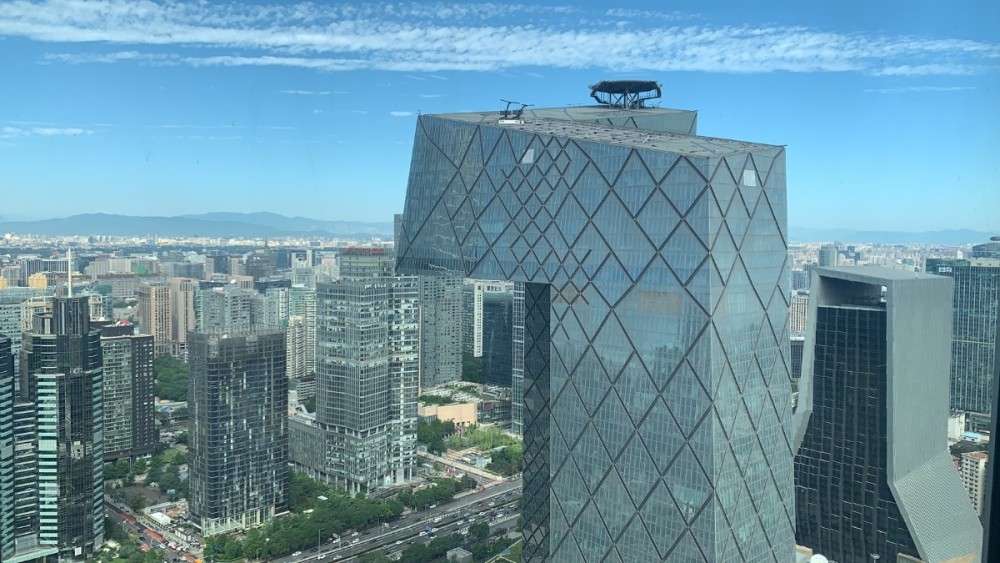 北京|北京大雨过后美景现，一半蓝色云海一半碧空如洗