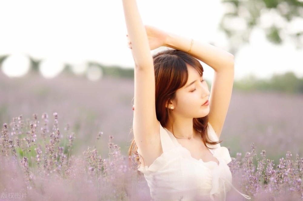 夜读|姑娘你有书不想读？那就看这首诗里古代女性求知的无奈现实吧？