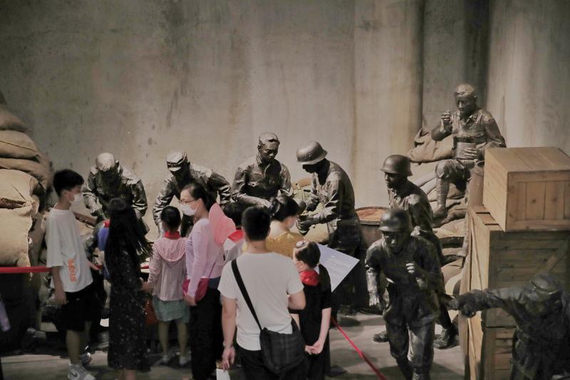 纪念馆|电影《八佰》热映，带火上海四行仓库纪念馆，客流量翻番……
