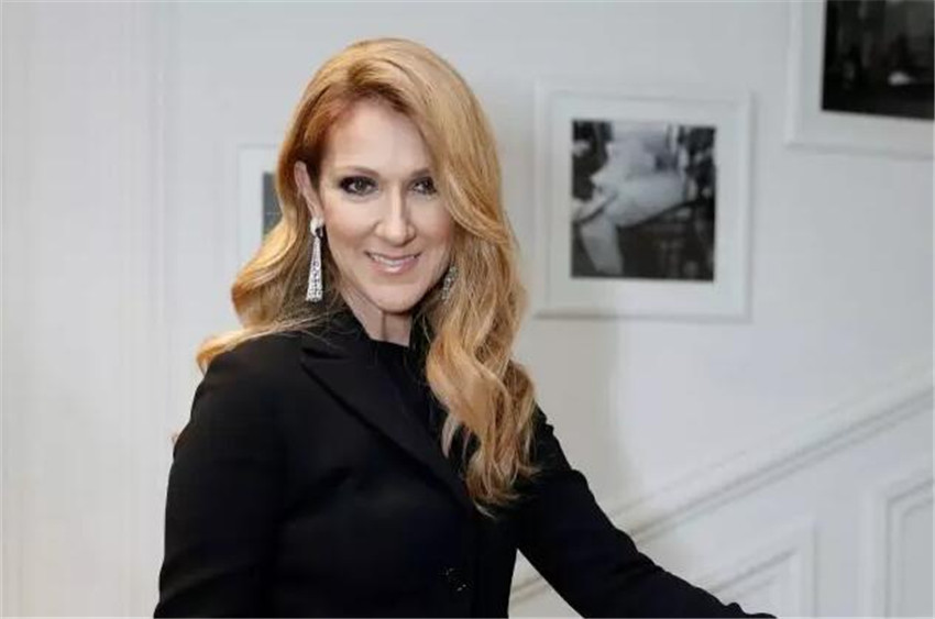 席琳迪翁花千万打造豪宅打半折才卖出去院中水上乐园不好么