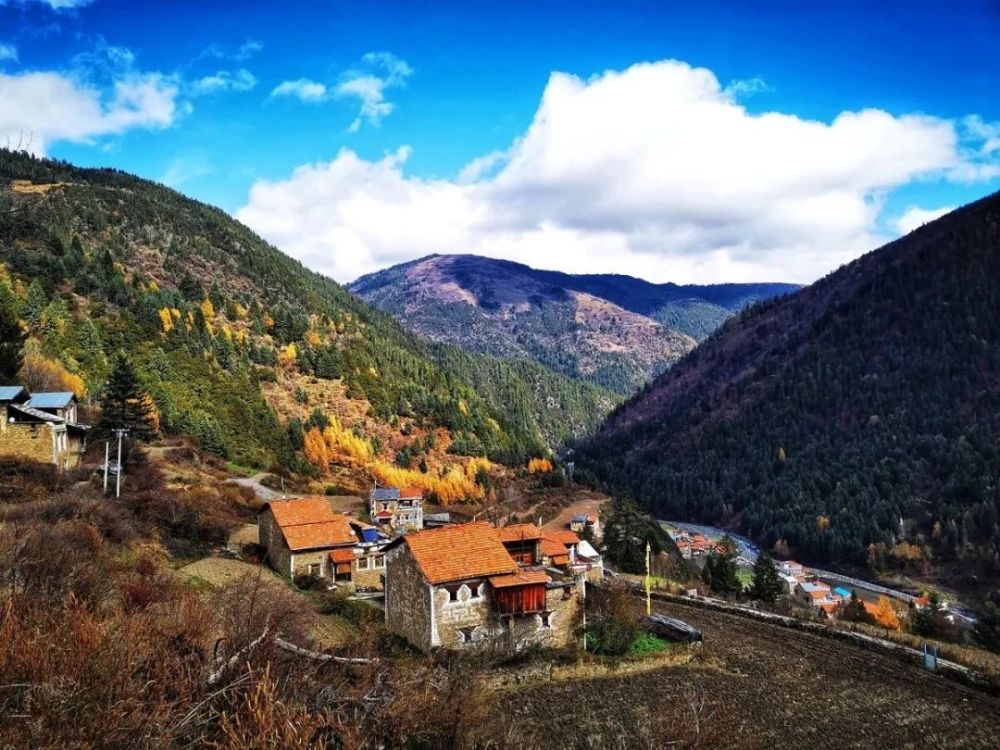龙脊梯田|9、10月最适合去哪儿旅游？最佳旅游地都给你找来了！