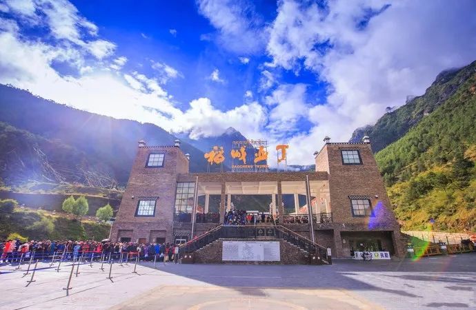 龙脊梯田|9、10月最适合去哪儿旅游？最佳旅游地都给你找来了！