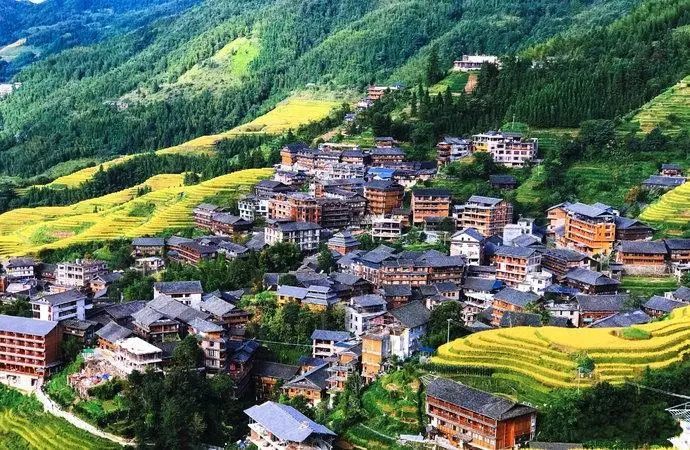 龙脊梯田|9、10月最适合去哪儿旅游？最佳旅游地都给你找来了！
