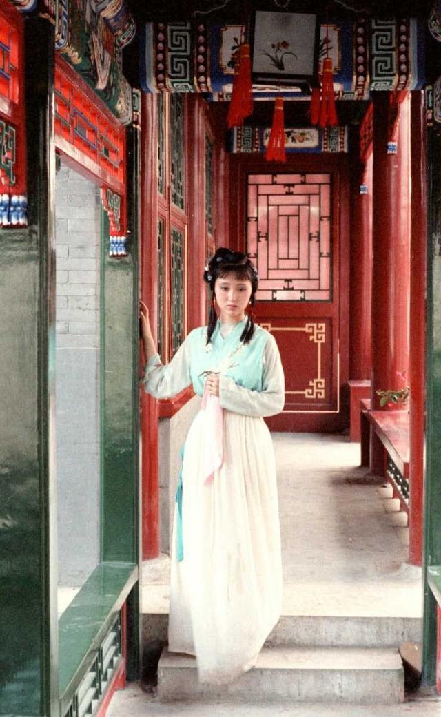 《红楼梦》里,林黛玉为何有隐士情结?