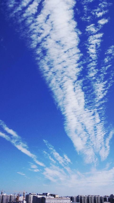 北京|远眺北京的蓝天白云