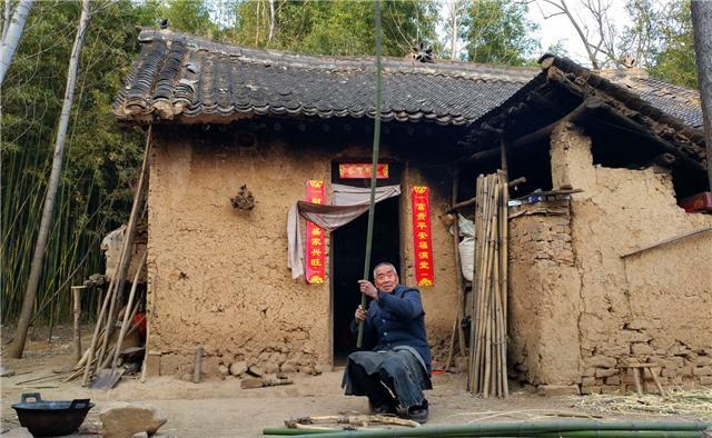 山西深山竹林发现1户人,86岁老人隐居在此56年,生活像老神仙