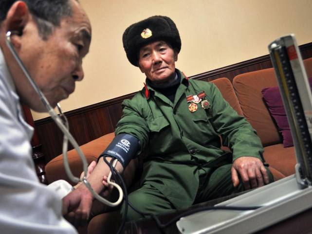 警卫员主要是干什么的什么级别才能配备警卫员