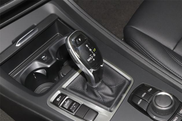 宝马1系|宝马1系让凯美瑞都退位让贤！指导价19万元，还有胎压显示、道路救援呼叫