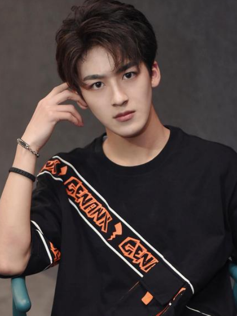 rise成员资源最好的不是周震南不是何洛洛而是连接3部戏的他