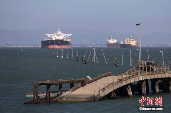 国际原油需求量下降，美国石油业破产可能将持续