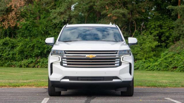 鼻祖suv卖了87年,5.7米7座,v8 10at标配空悬