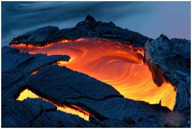 黄石国家公园|美国地下沉睡60万年的恶魔即将苏醒？一旦爆发，全人类都跟着遭殃