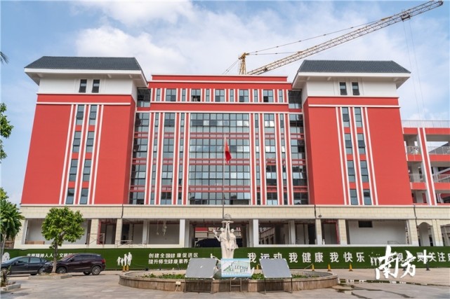 新式教学楼即将投用,黄江中学颜值爆表