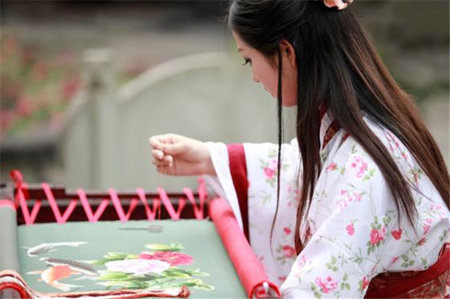 七夕节诗词溯源:相传织女星,今夕嫁牵牛!