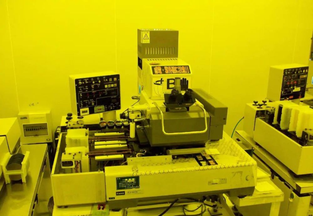 英唐智控光刻机到手了一个分销商为何爱上造芯