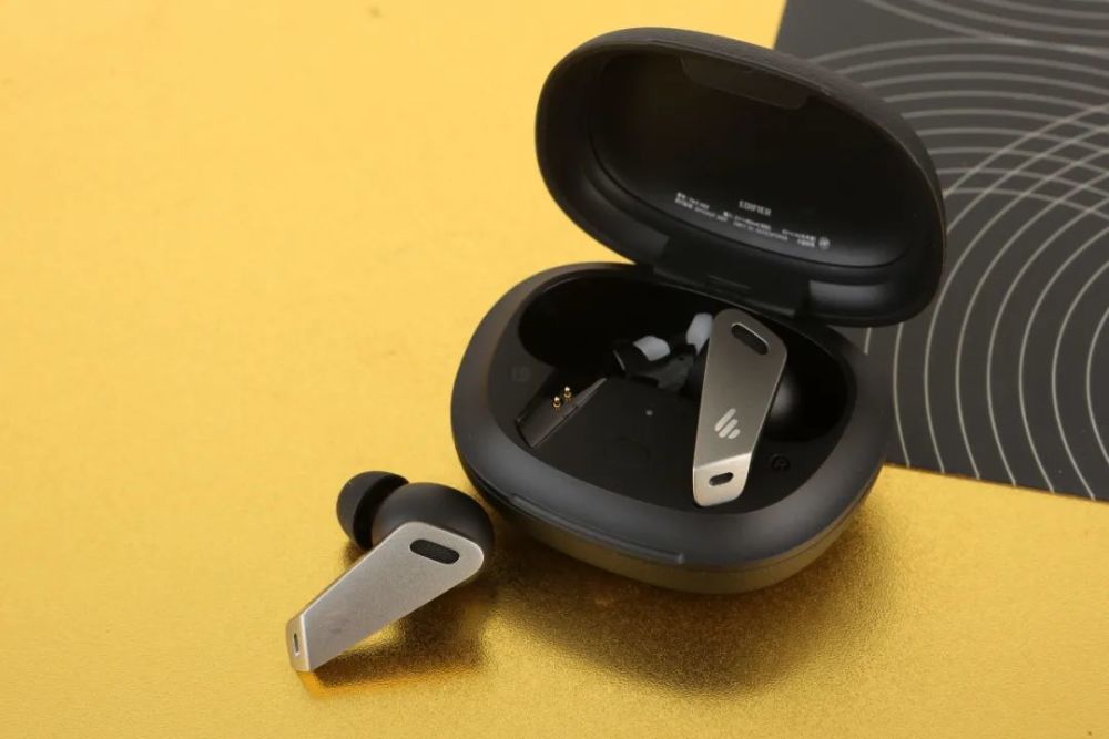 静享自由音乐漫步者twsnb2真无线耳机