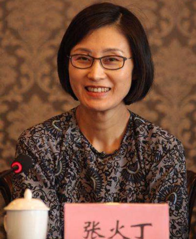 张火丁15岁才接触京剧三年的求学之路比别人7年学的还多