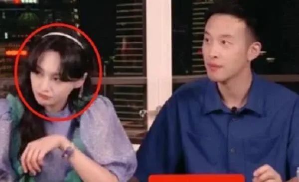 郑爽|郑爽一点都不傻，放在职场上能秒杀你