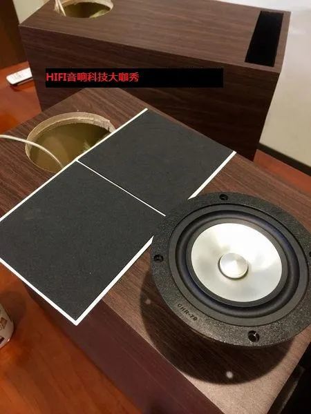 markaudio chr-70 四寸全頻揹負阻尼式號角音箱和lm1875 功放