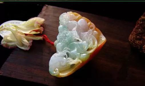 编辑 五彩翡翠叫成"福禄寿喜财"