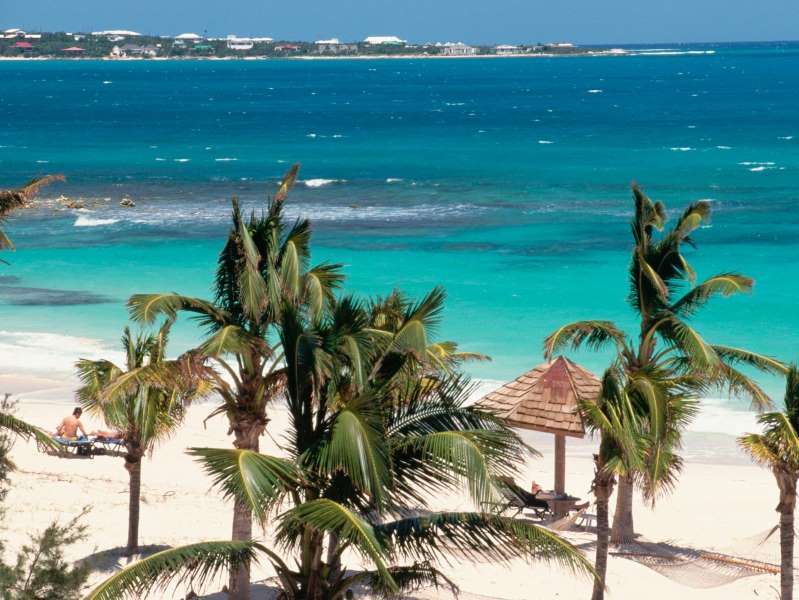 安圭拉岛旅游局宣布重新开放旅游,申请一年旅游比短期旅游签字更容易