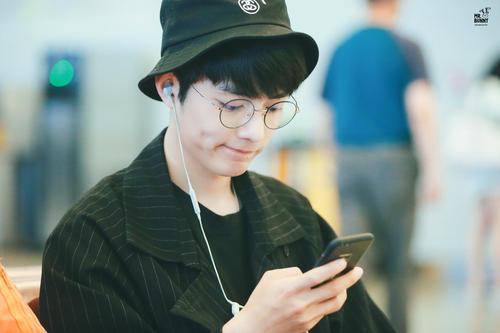 青春环游记2|剪辑师不专业？《青春环游记2》出现肖战身影，资源将全面恢复