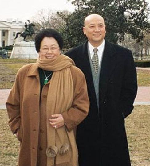 1984年徐少华因5块钱弃演却成就了迟重瑞与女首富的爱情