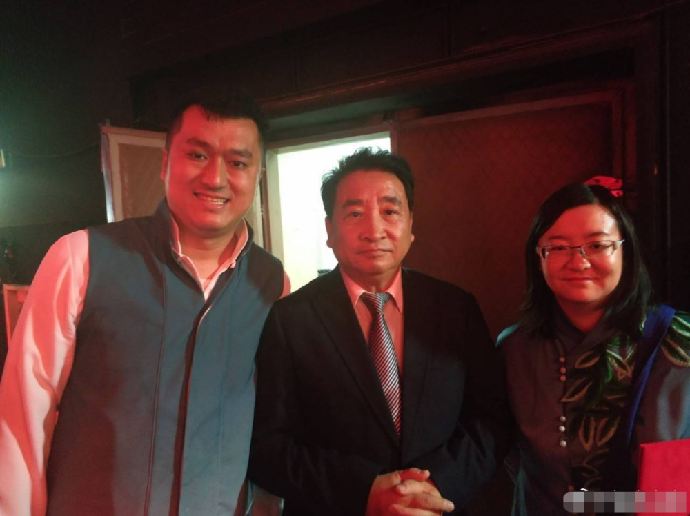 相声|面对“公式相声”的演出，姜昆很是欣赏，相声名家魏文亮却这样说