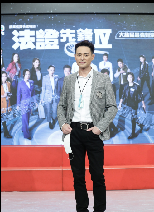 歌手海俊杰贴出旧照陈奕迅杨千嬅古天乐青涩样出土