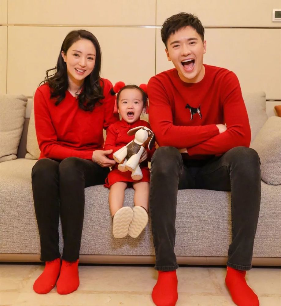 董璇|董璇自曝为生孩子错过大红大紫的机会，看到小酒窝后就释然了