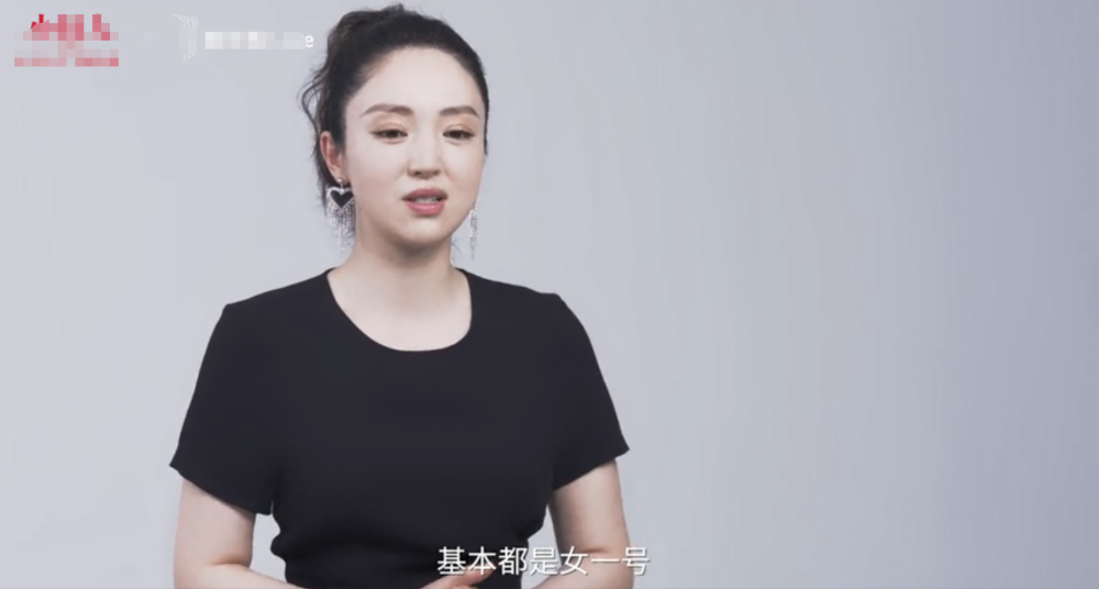 董璇|董璇自曝为生孩子错过大红大紫的机会，看到小酒窝后就释然了