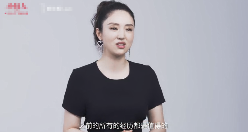 董璇|董璇自曝为生孩子错过大红大紫的机会，看到小酒窝后就释然了